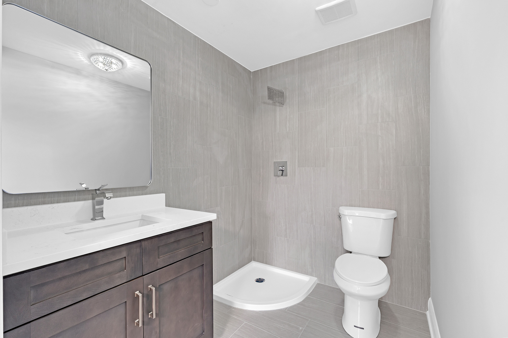 1320 E 169th Place Property Photo 19