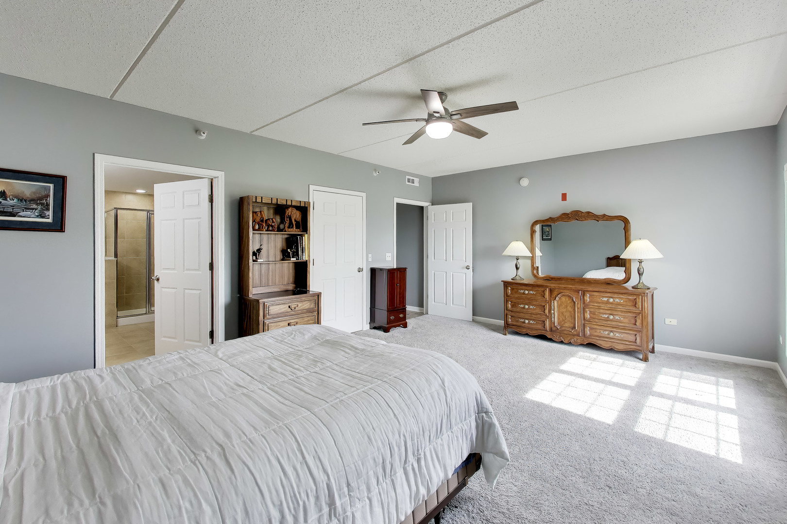 601 W Rand Road 201 Property Photo 9