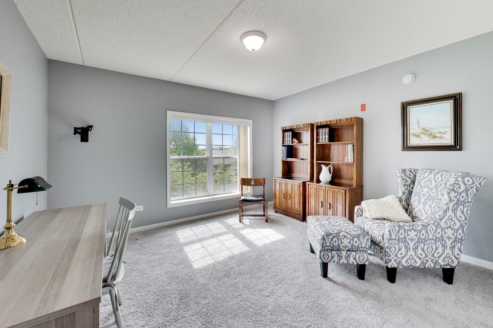 601 W Rand Road 201 Property Photo 15