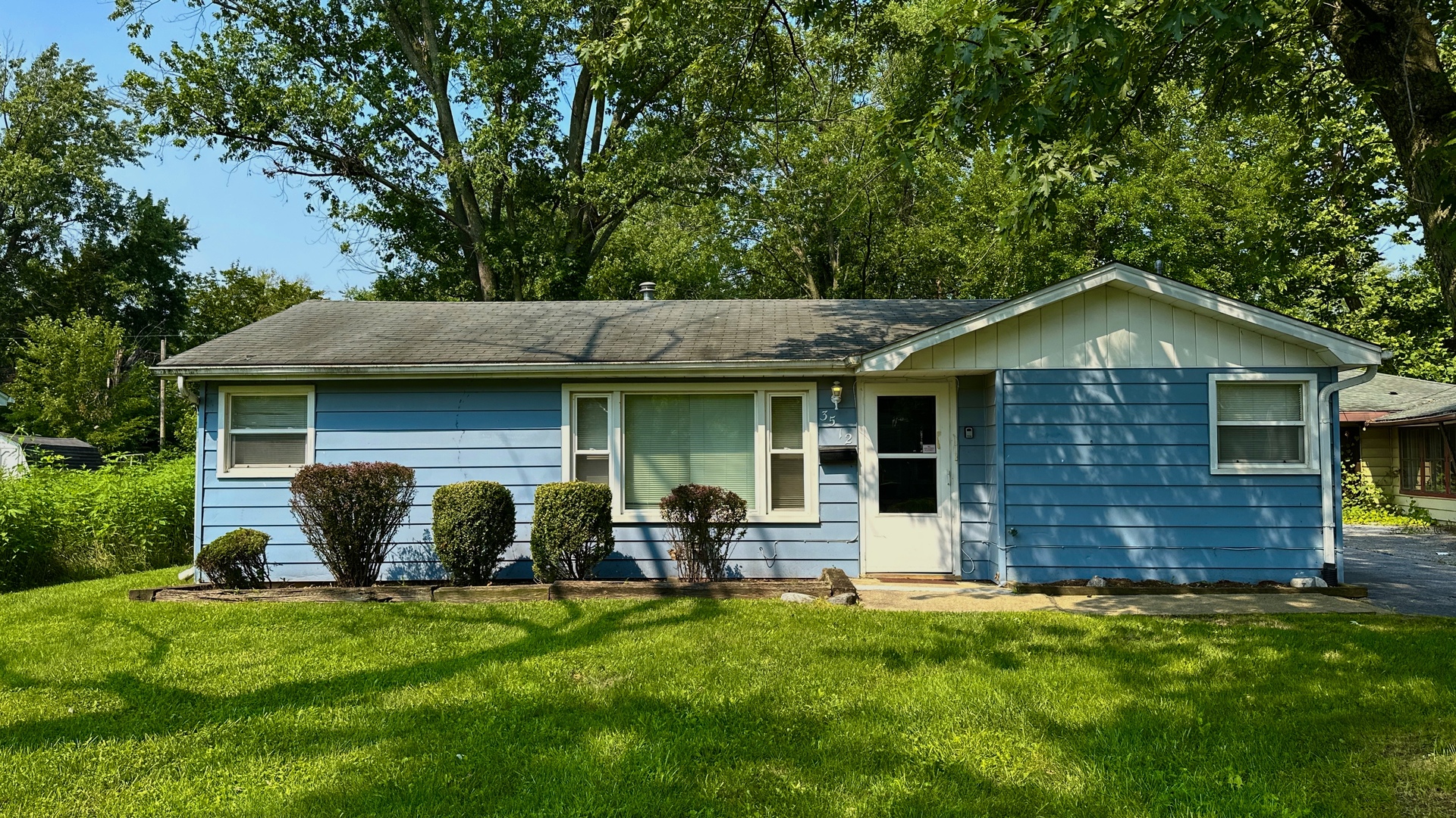 3512 John Street Property Photo 1