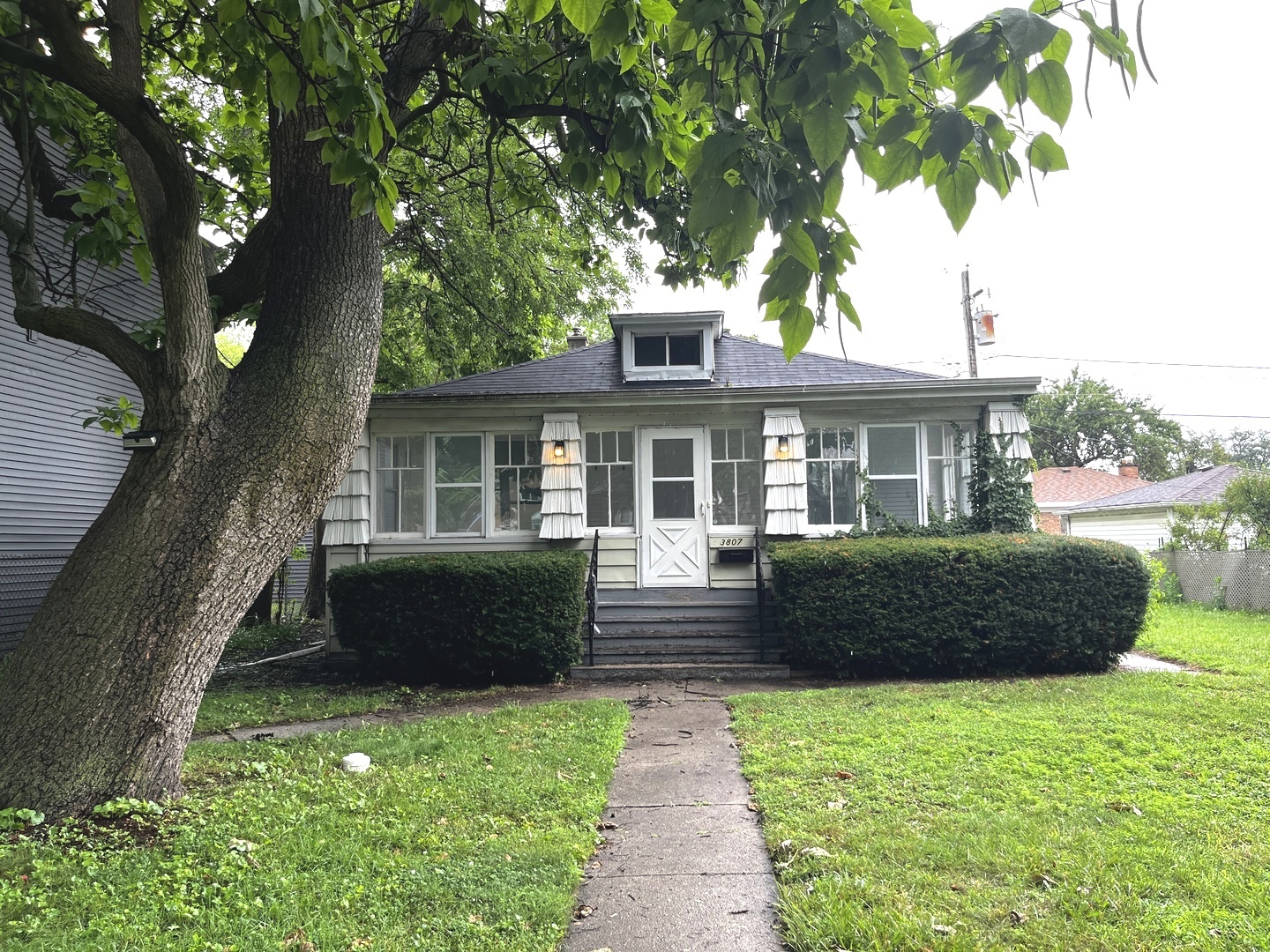 3807 WESLEY Avenue Property Photo 1
