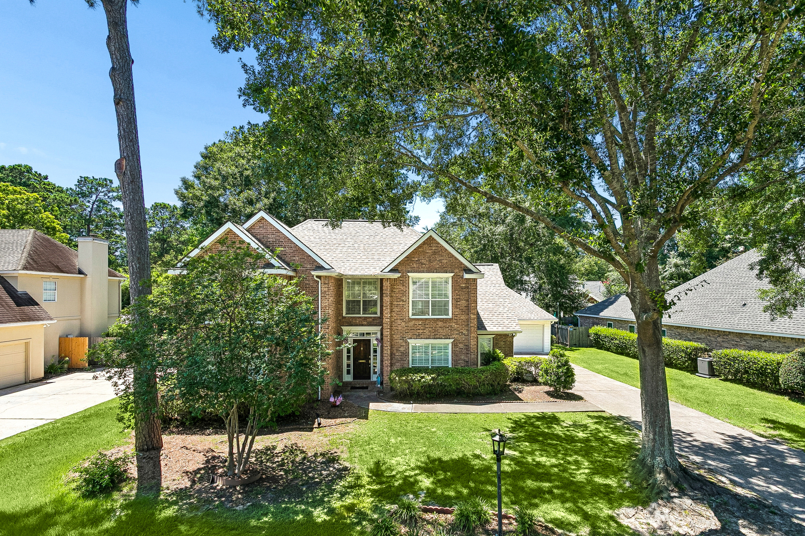 1239 Clearwater Drive
