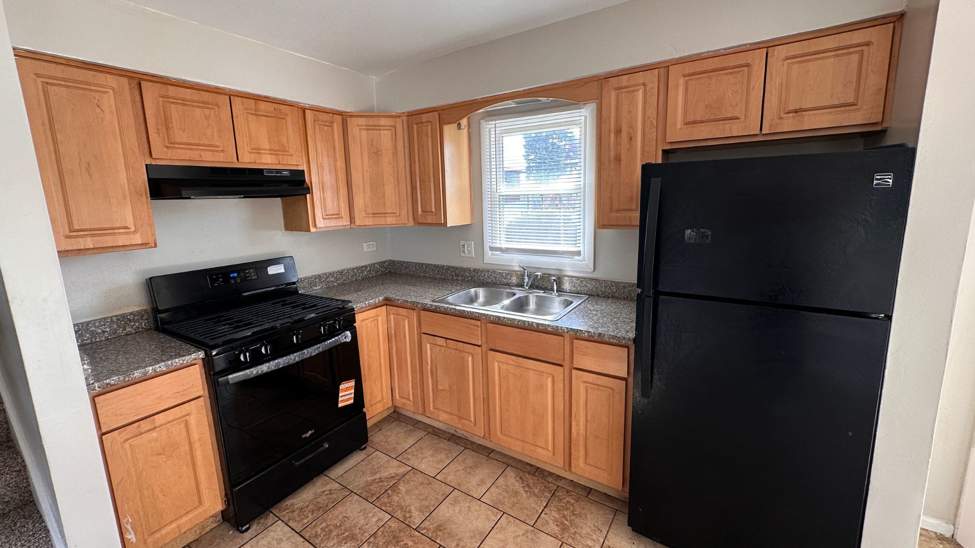 1325 E 168th Place Property Photo 3