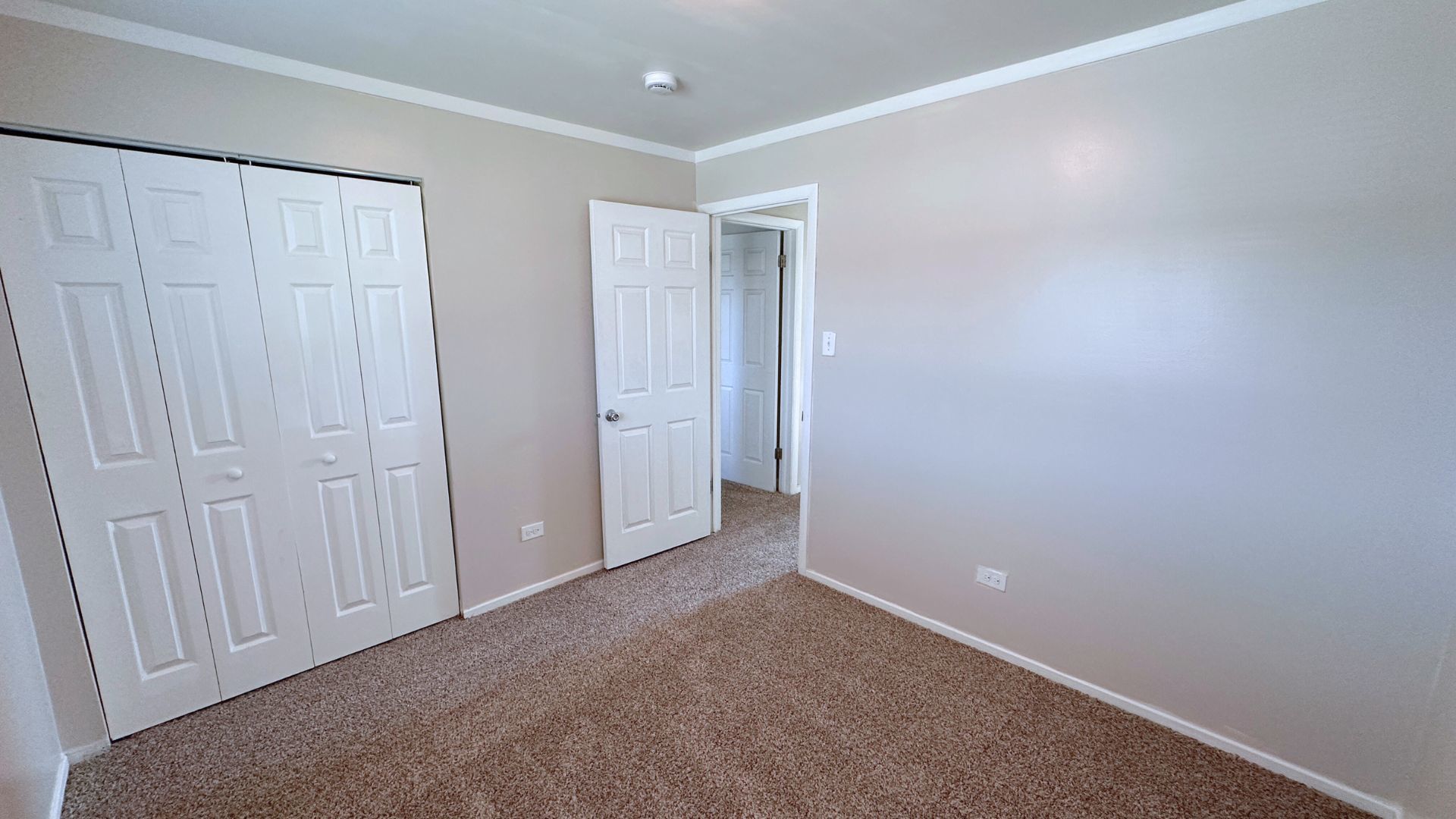 1325 E 168th Place Property Photo 11
