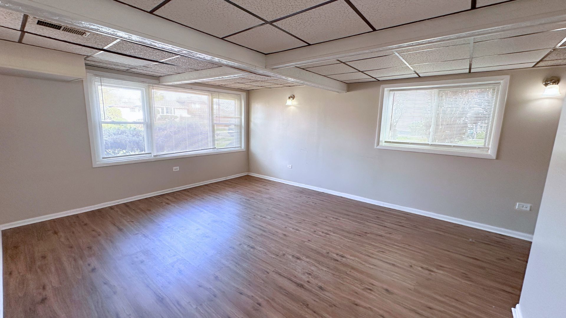 1325 E 168th Place Property Photo 12
