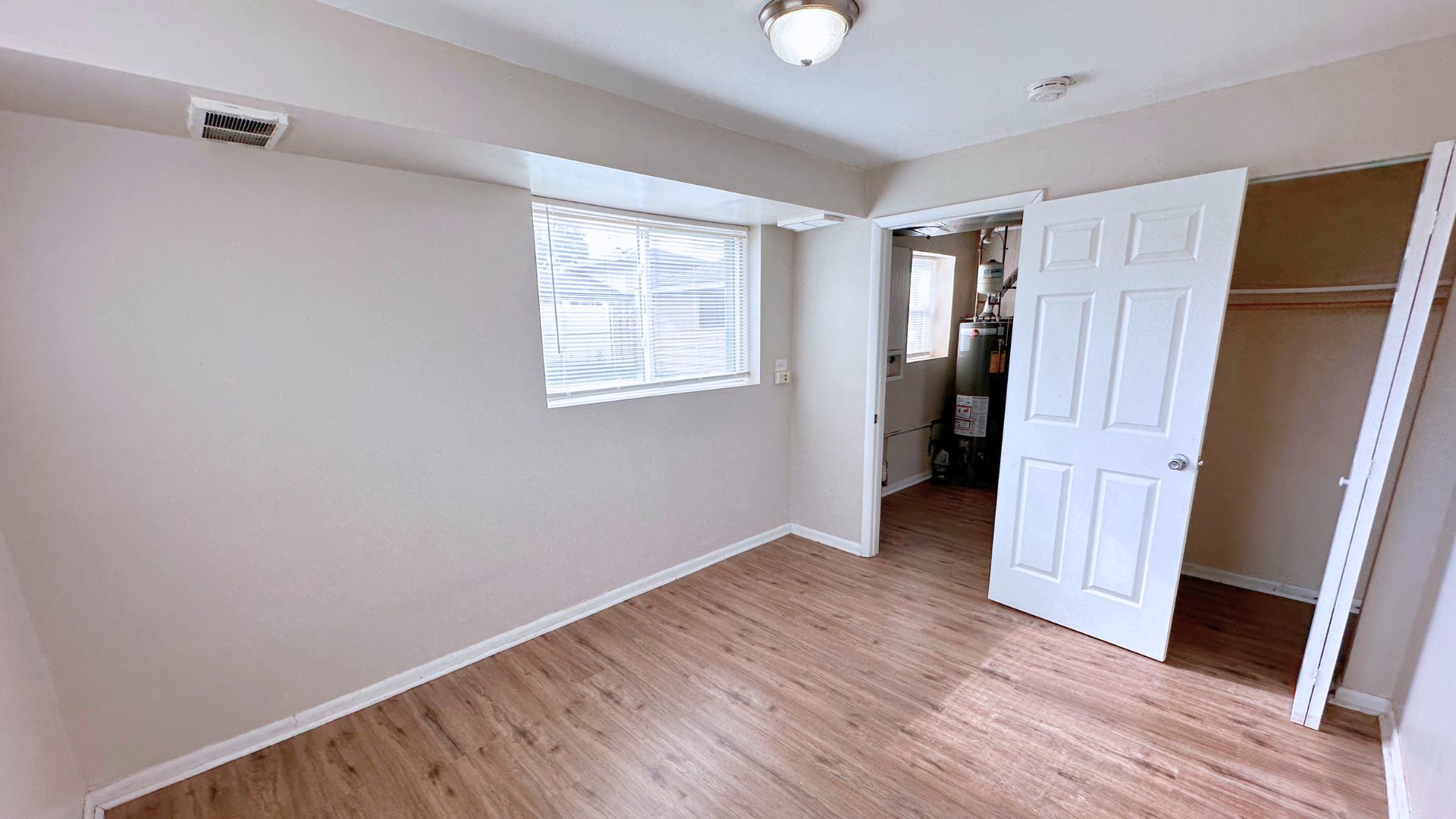 1325 E 168th Place Property Photo 16