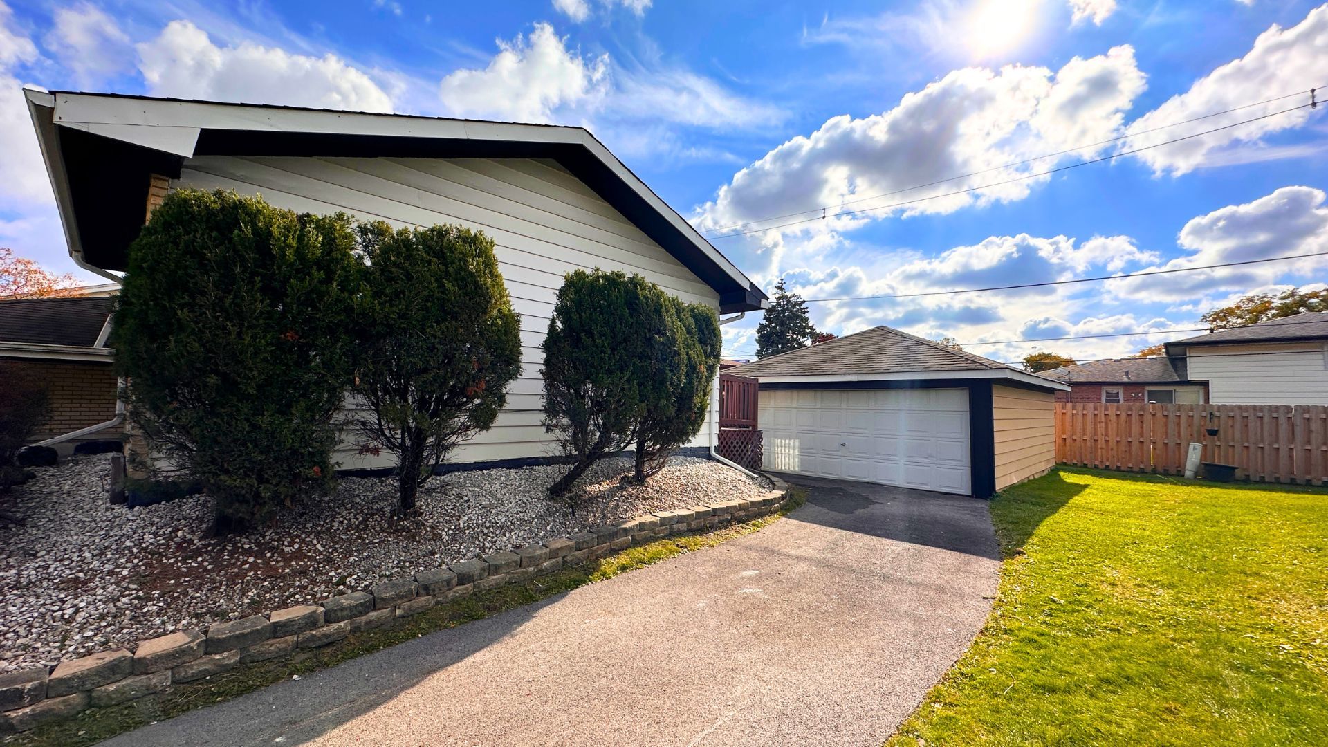 1325 E 168th Place Property Photo 17