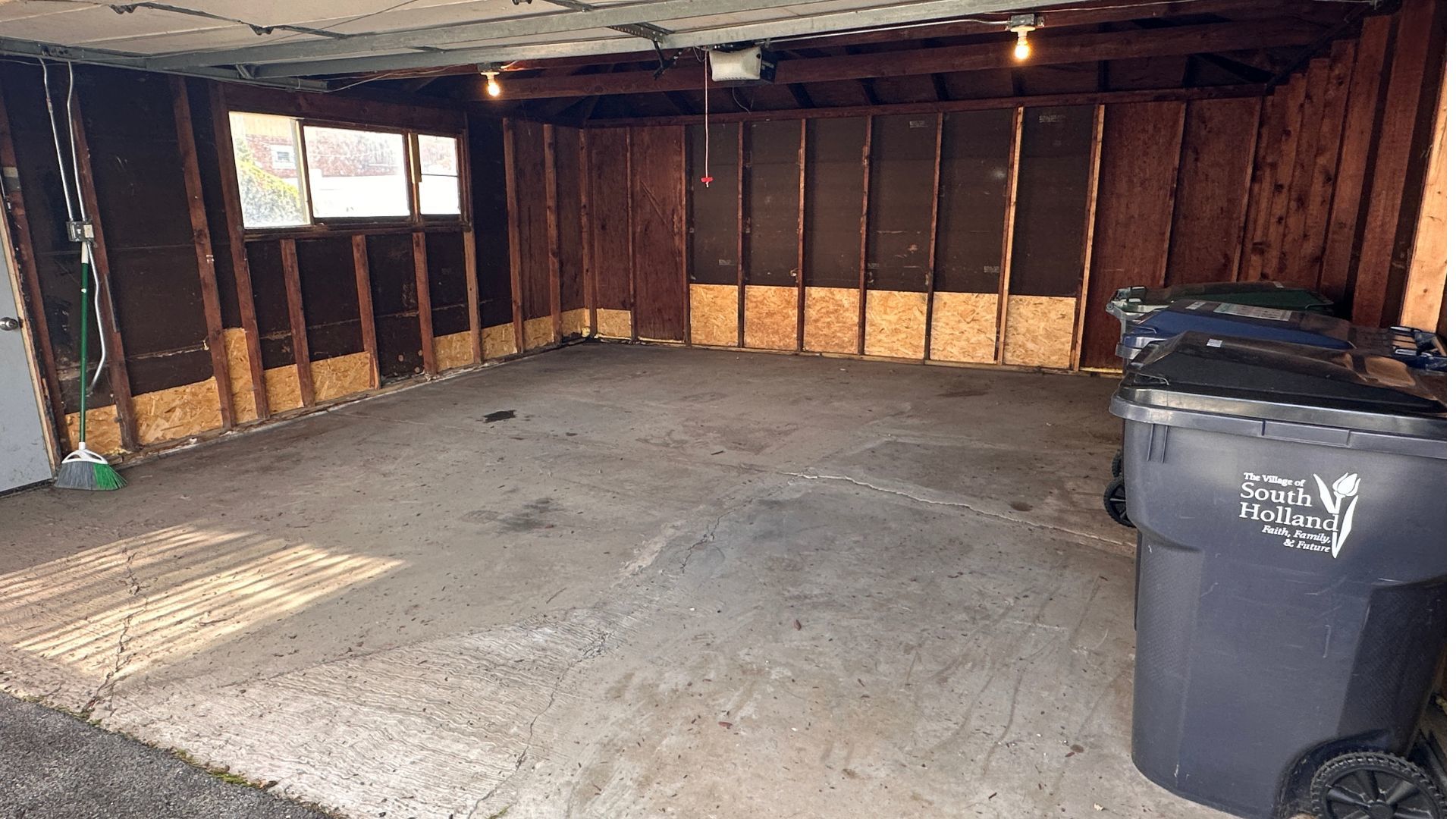 1325 E 168th Place Property Photo 18