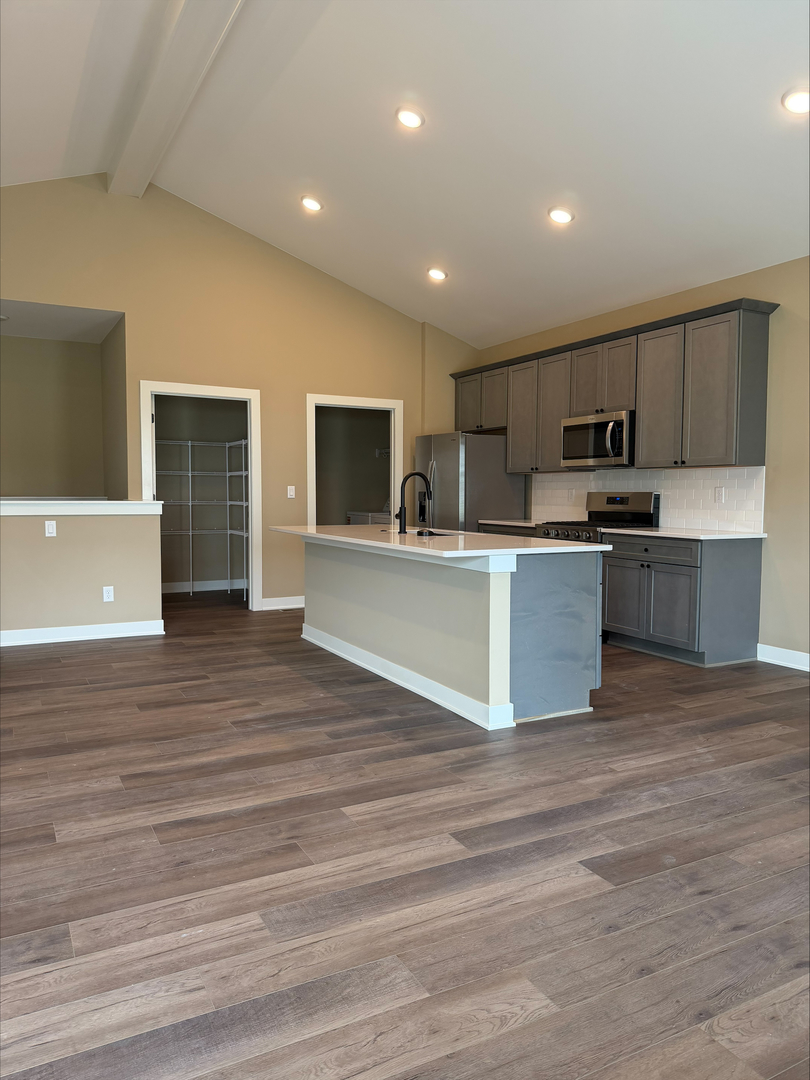 6107 Belle Court Property Photo 15