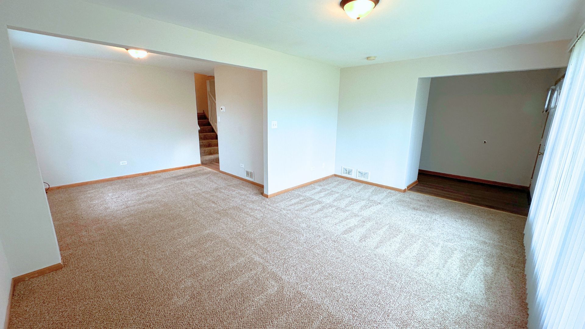 1204 E 154th Street Property Photo 3