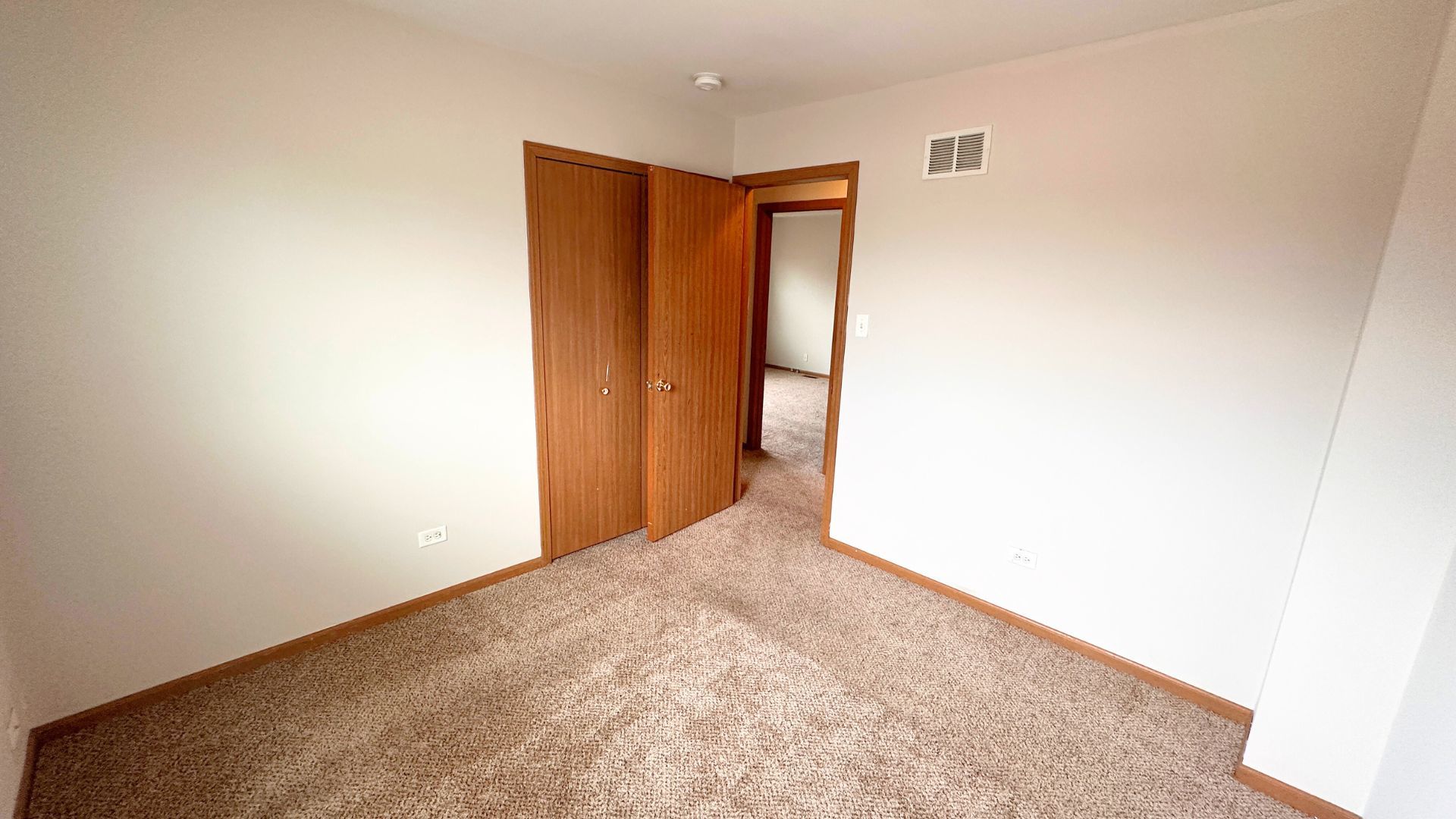 1204 E 154th Street Property Photo 9