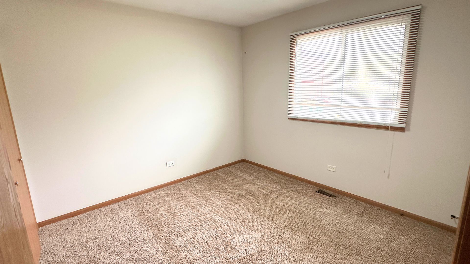 1204 E 154th Street Property Photo 10