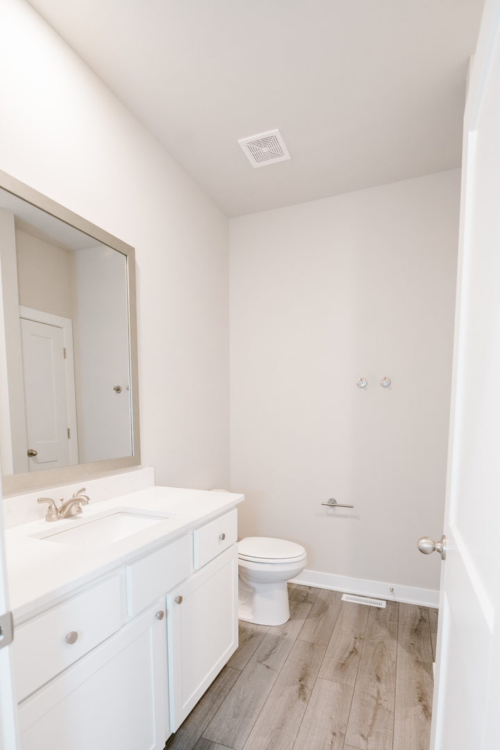 6124 Thor Avenue Property Photo 9