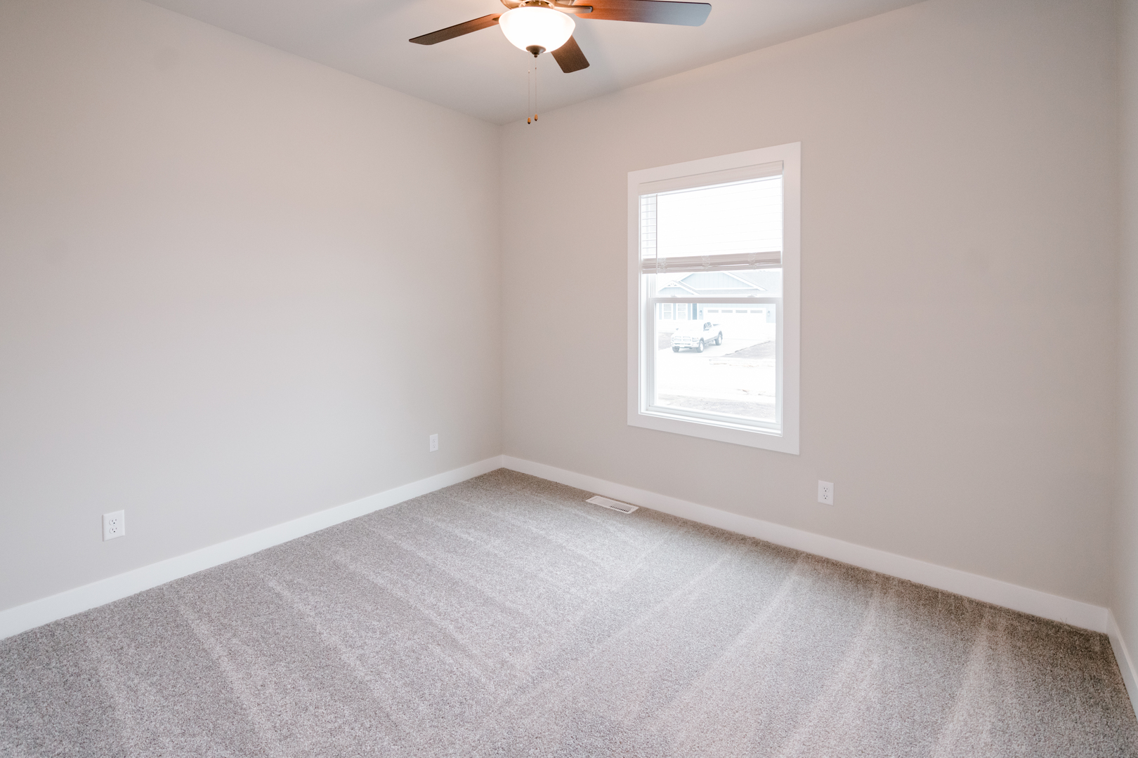 6124 Thor Avenue Property Photo 10