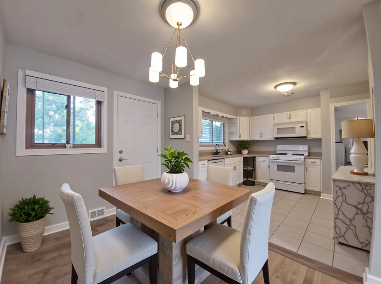 18509 Stedhall Road Property Photo 4