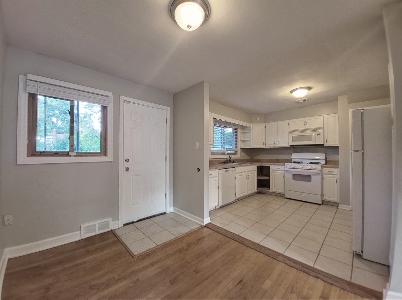 18509 Stedhall Road Property Photo 5