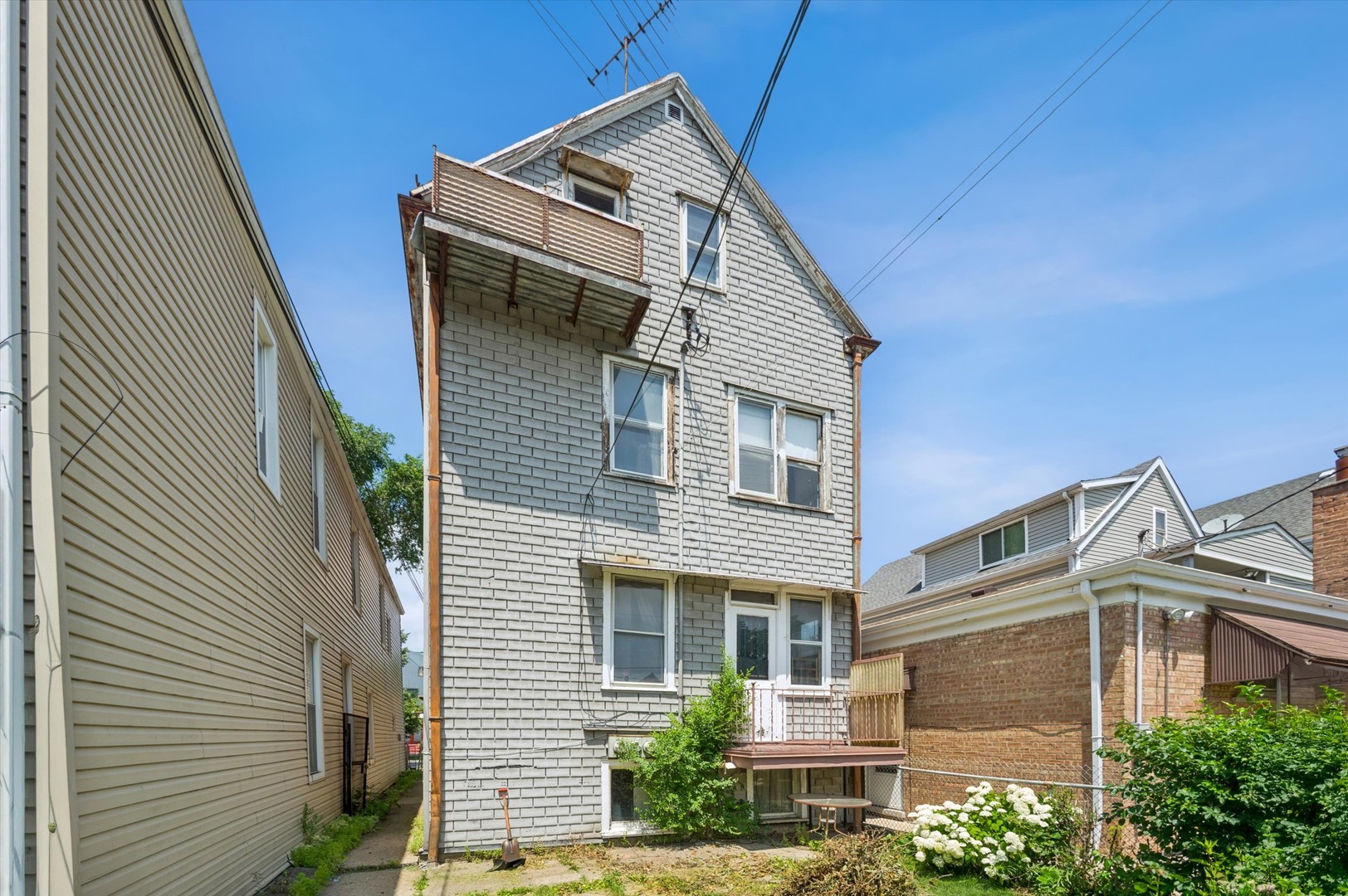 3039 N Gresham Avenue Property Photo 15