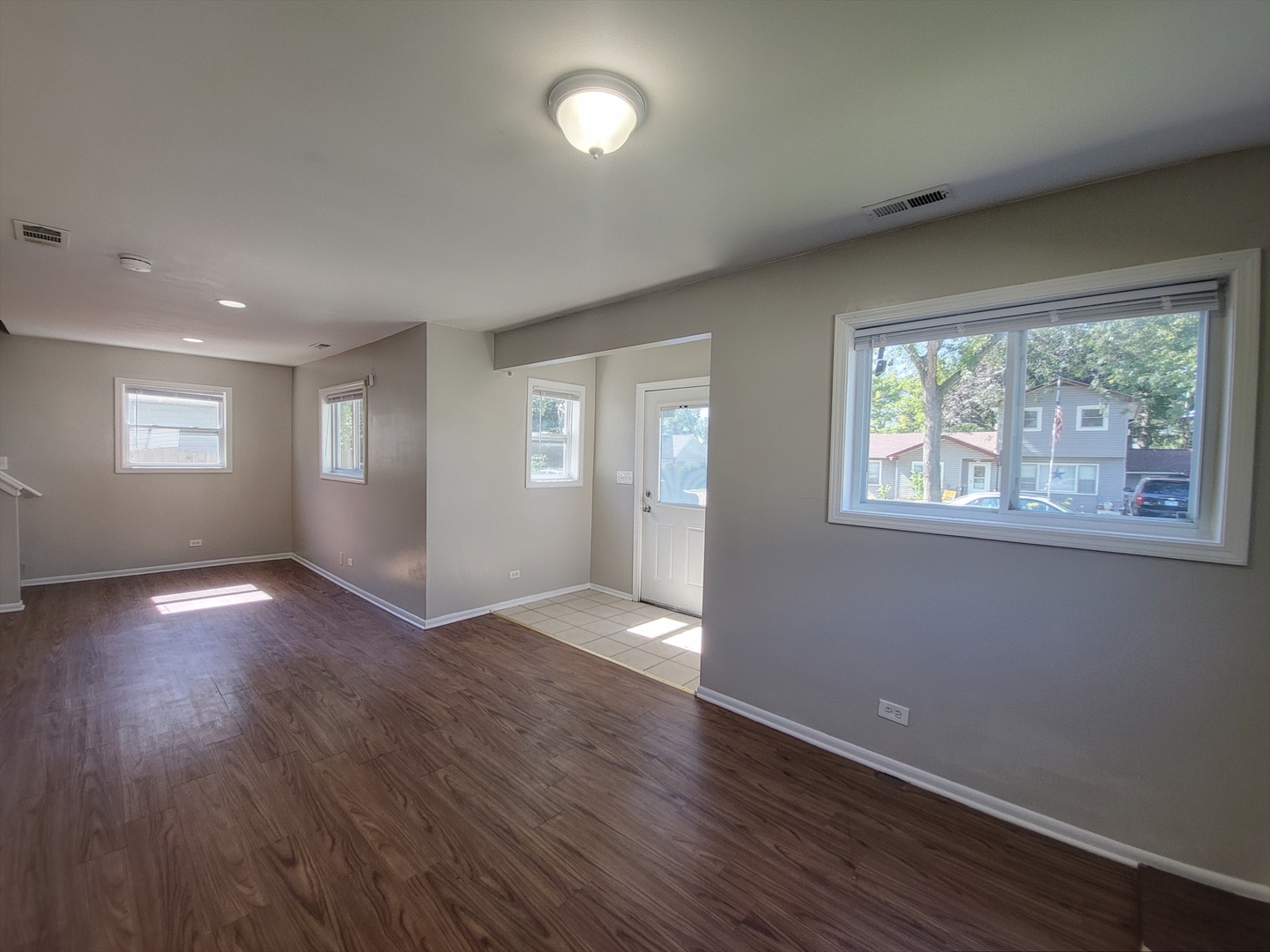 121 Highmoor Drive Property Photo 3