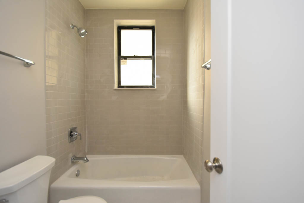817 W Lakeside Place 106 Property Photo 18