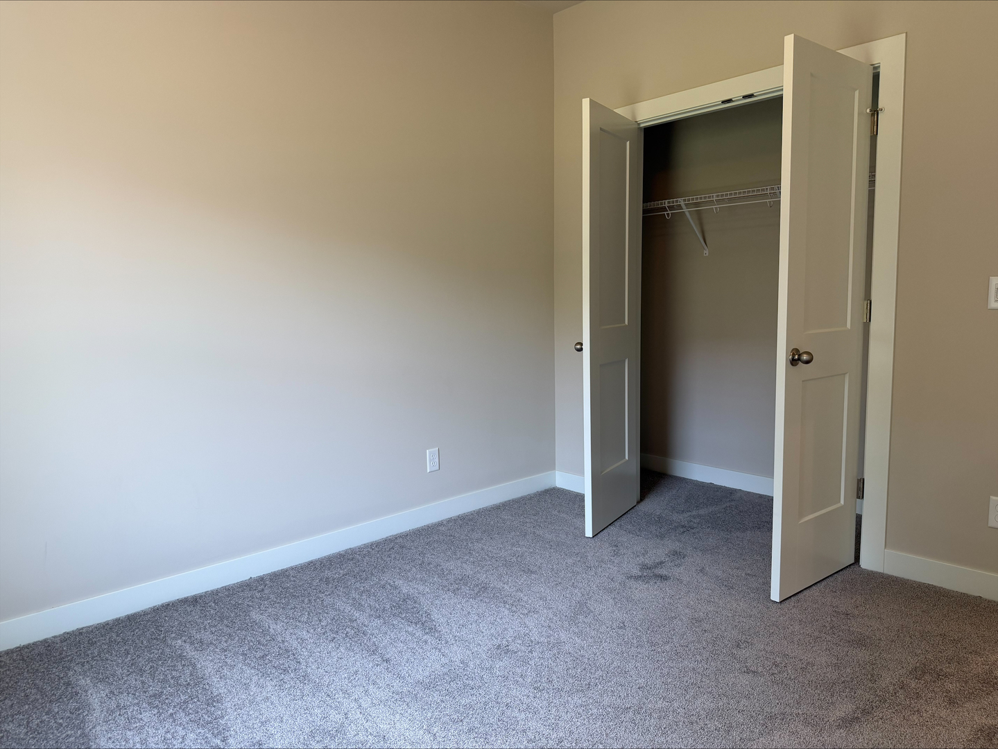 6142 Thor Avenue Property Photo 5