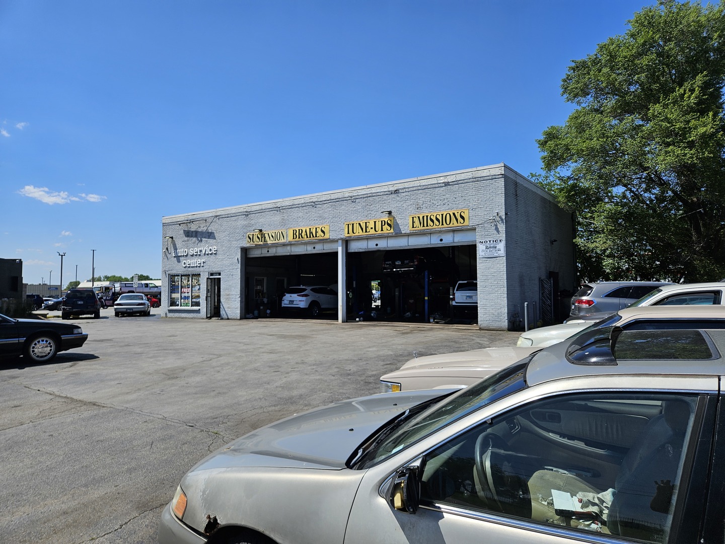 12257 S Cicero Avenue Property Photo 3