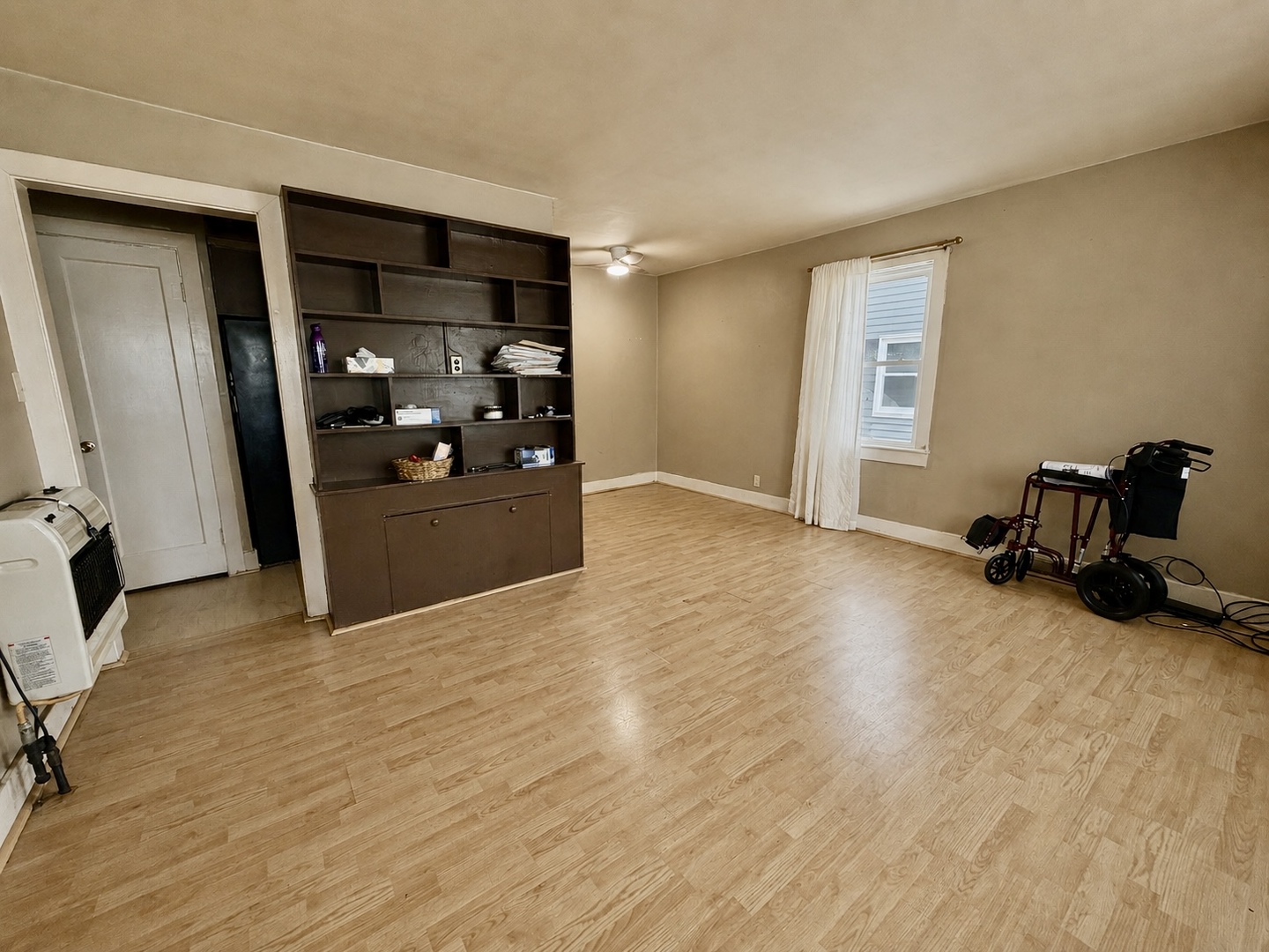 1607 Ferry Street Property Photo 6