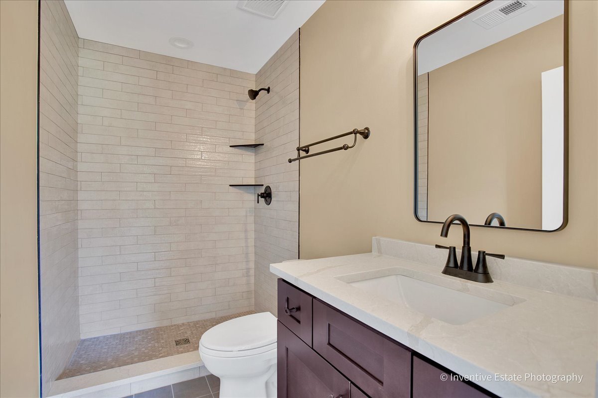 15610 S 82 Avenue Property Photo 25
