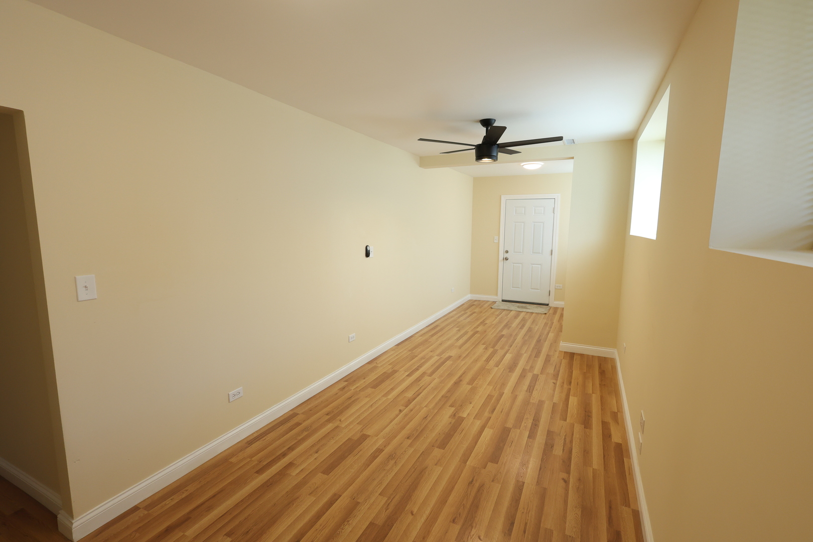6157 W Belmont Avenue 1r Property Photo 3