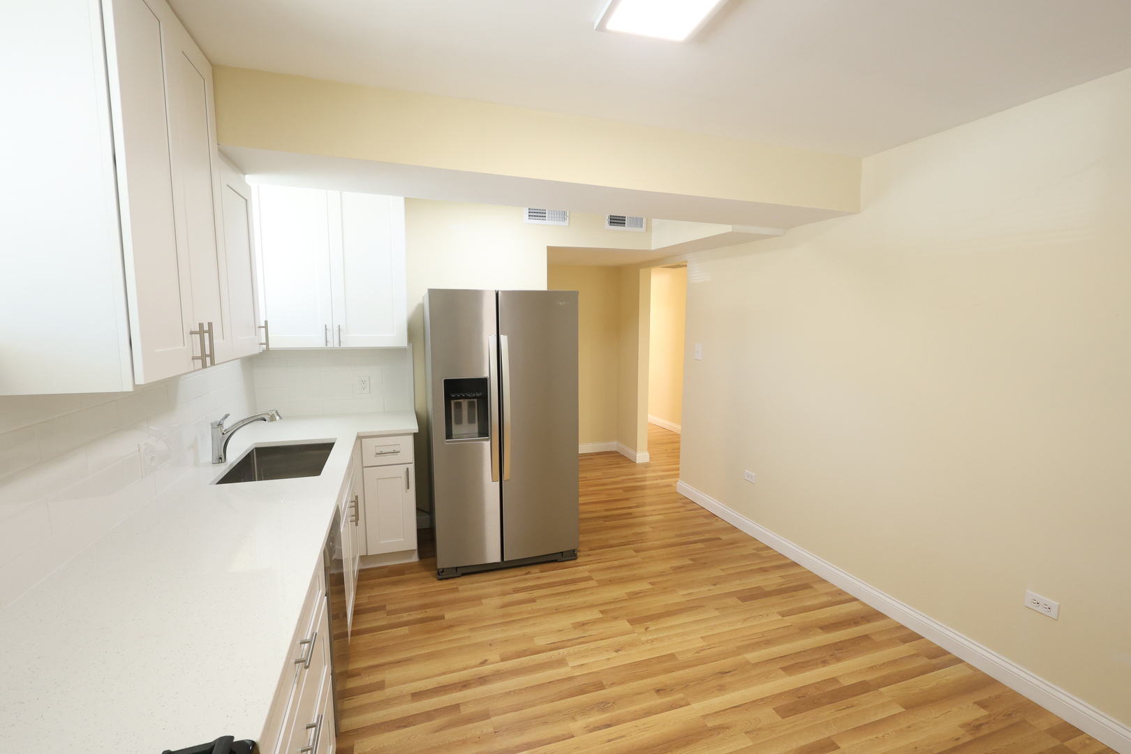 6157 W Belmont Avenue 1r Property Photo 7