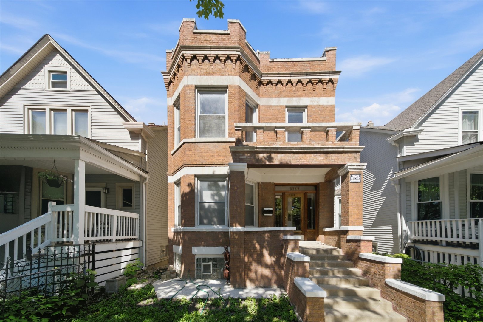 2324 N Central Park Avenue Property Photo 1