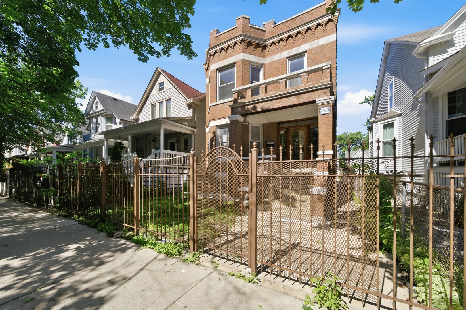 2324 N Central Park Avenue Property Photo 2