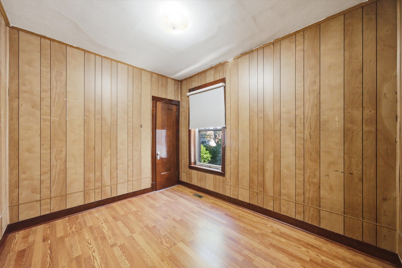 2324 N Central Park Avenue Property Photo 17