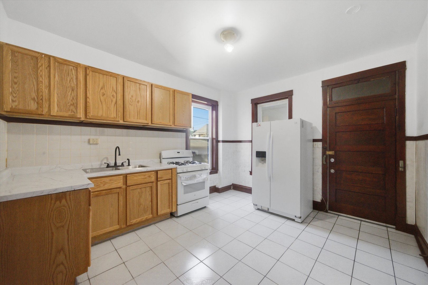 2324 N Central Park Avenue Property Photo 19