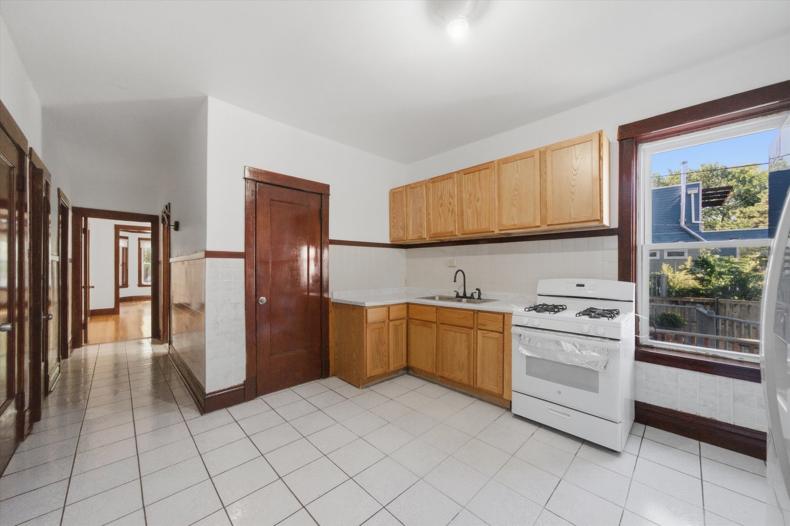 2324 N Central Park Avenue Property Photo 20