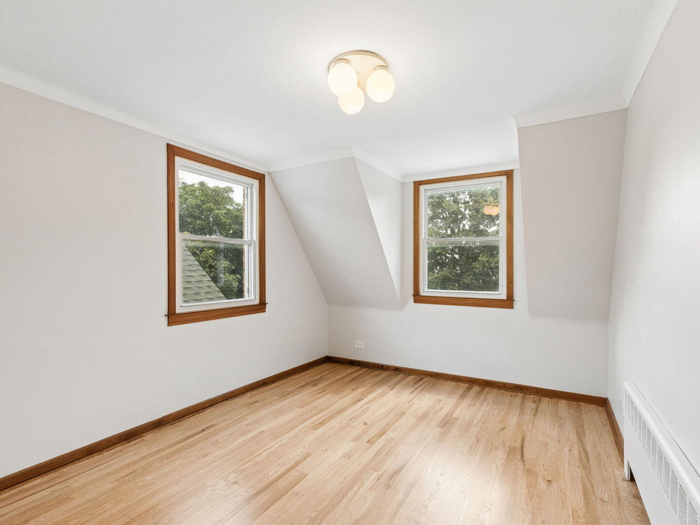 3232 N Nottingham Avenue Property Photo 23