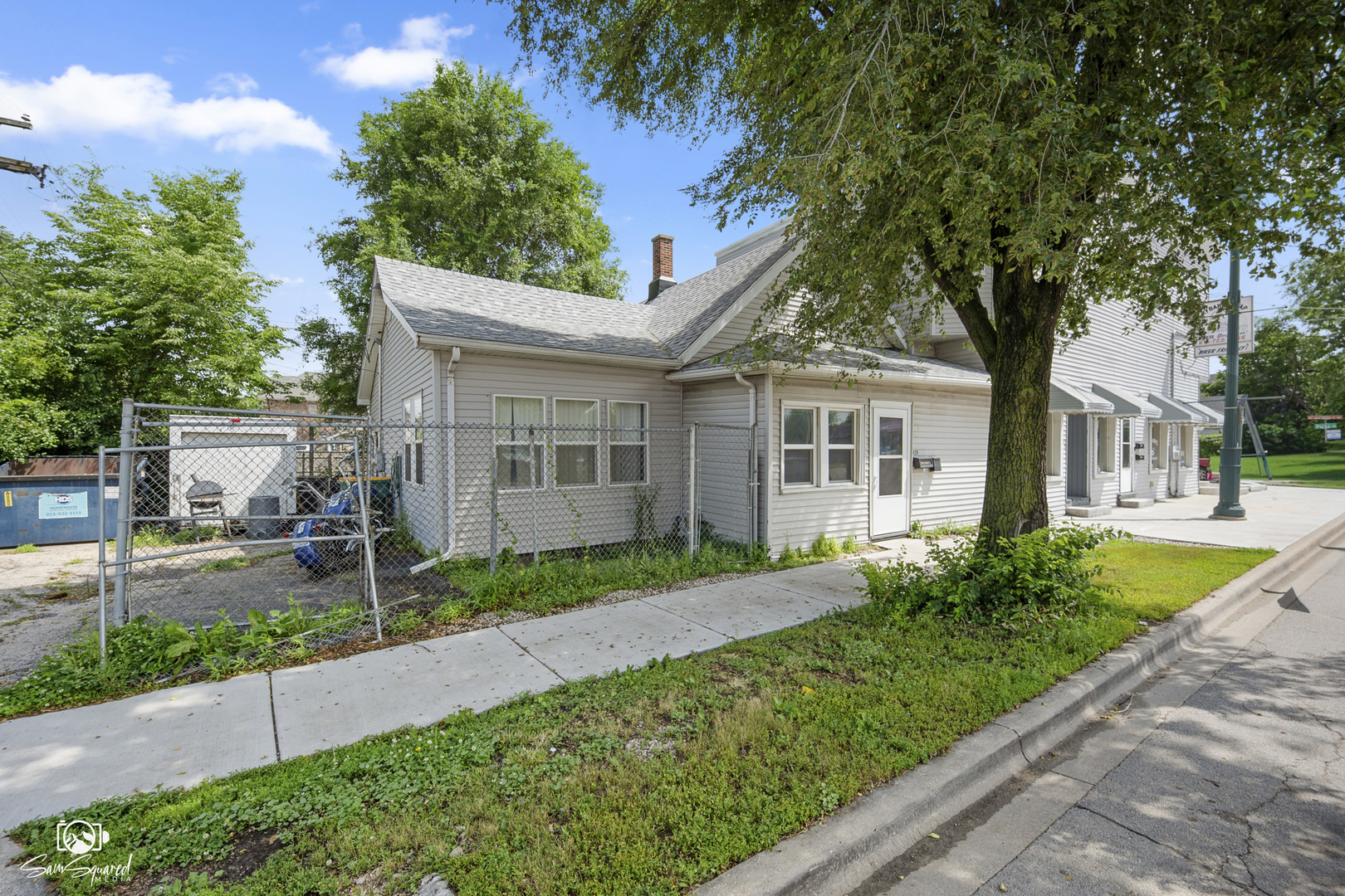 435 E Jackson Street Property Photo 6
