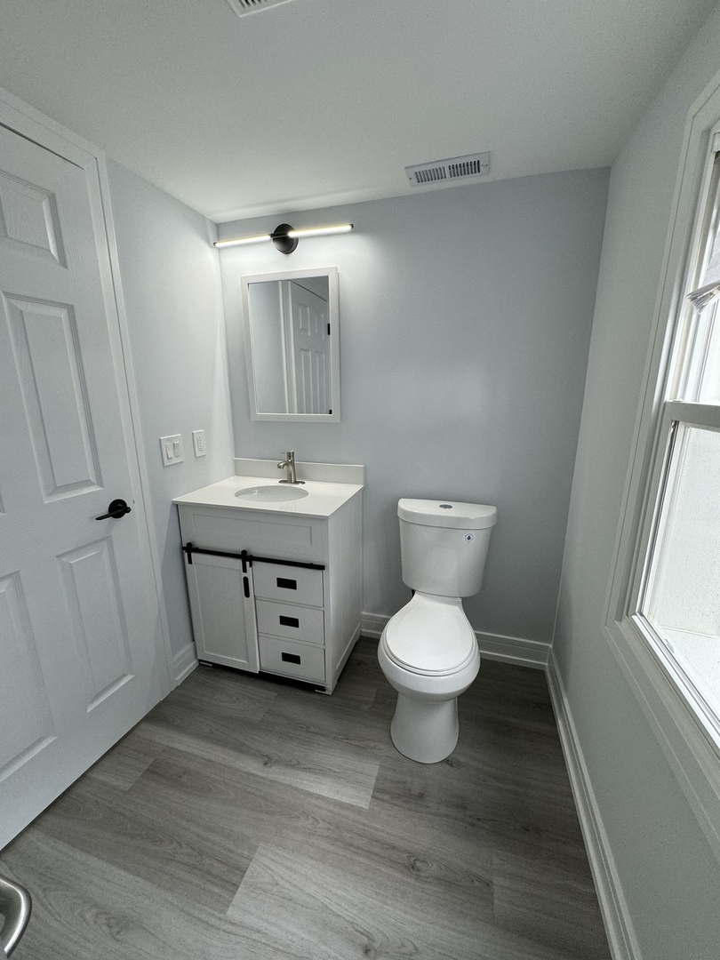 33670 N Lake Shore Drive Property Photo 15