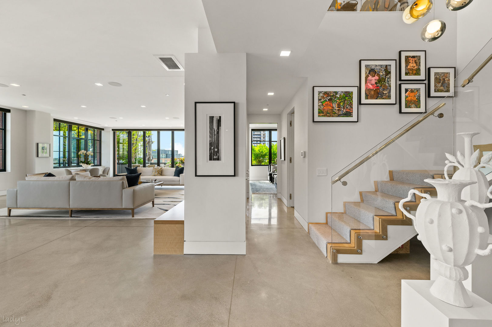 12676725 Property Photo 3