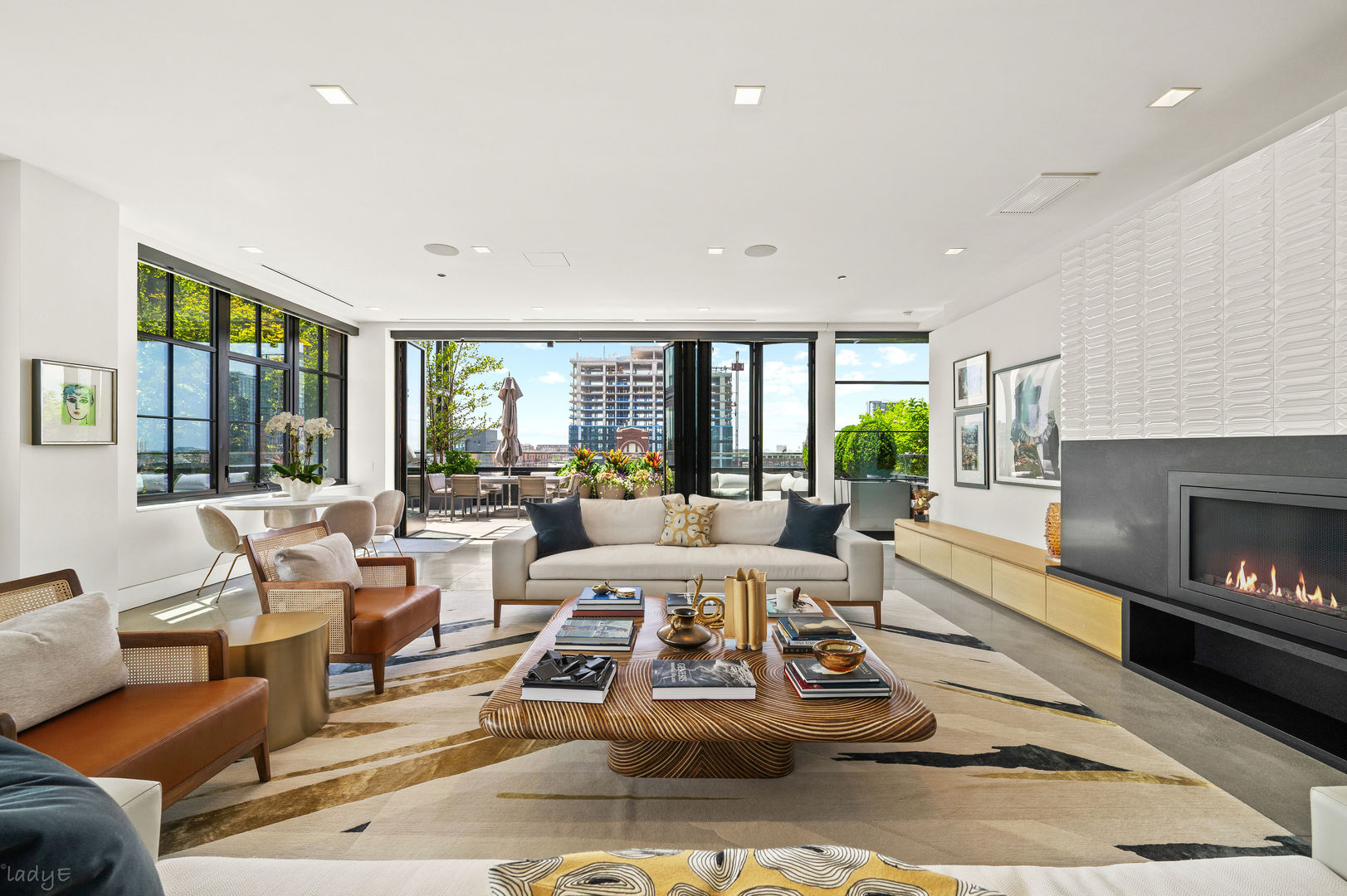 12676725 Property Photo 5