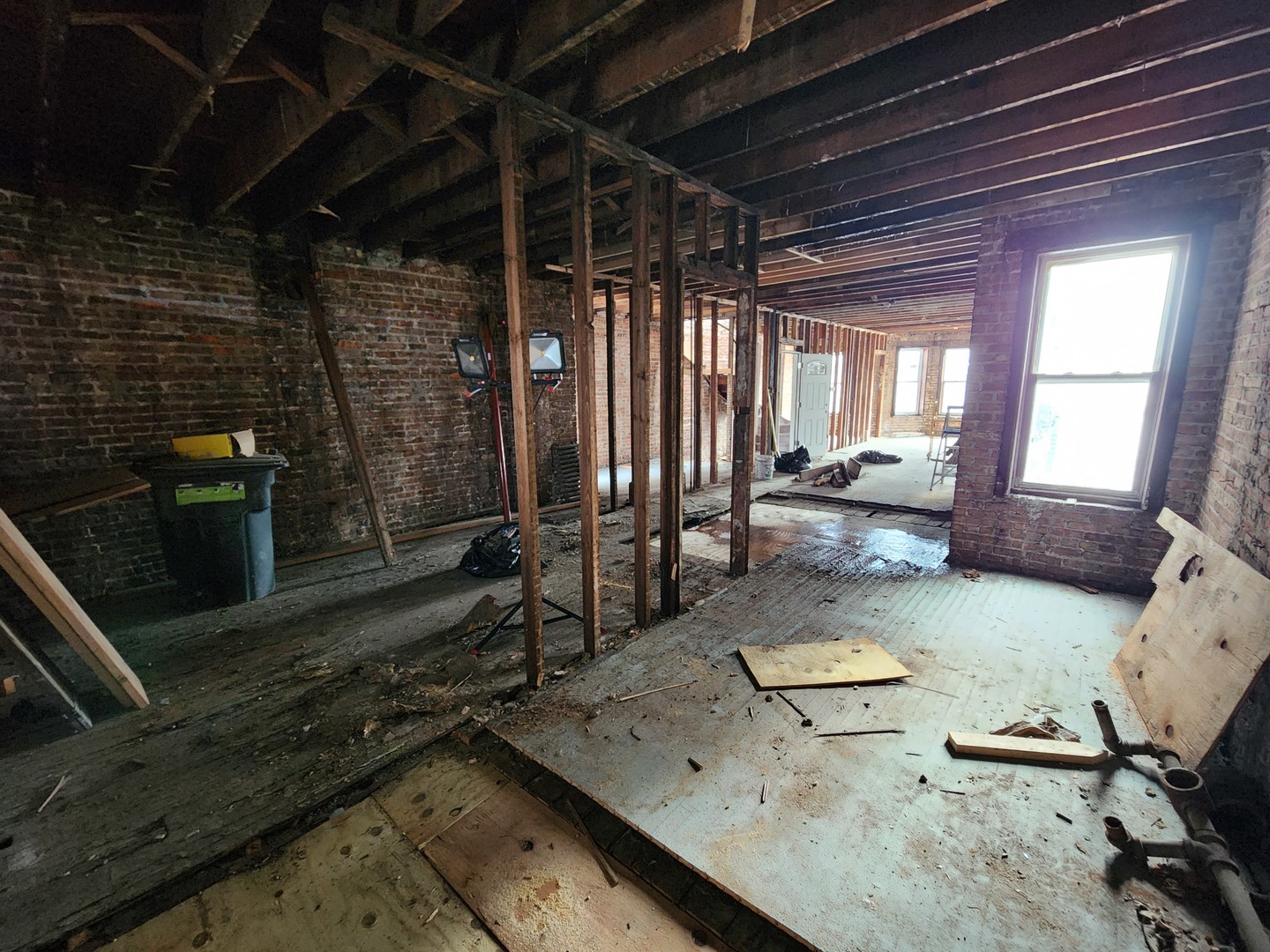 1116 S California Avenue Property Photo 6