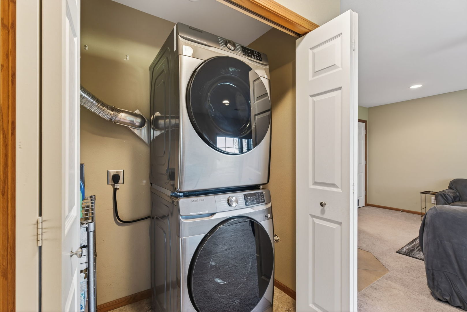 1636 E Lomar Street Property Photo 21