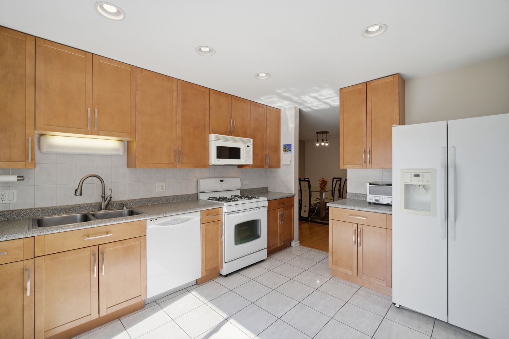 301 Horatio Boulevard Property Photo 8