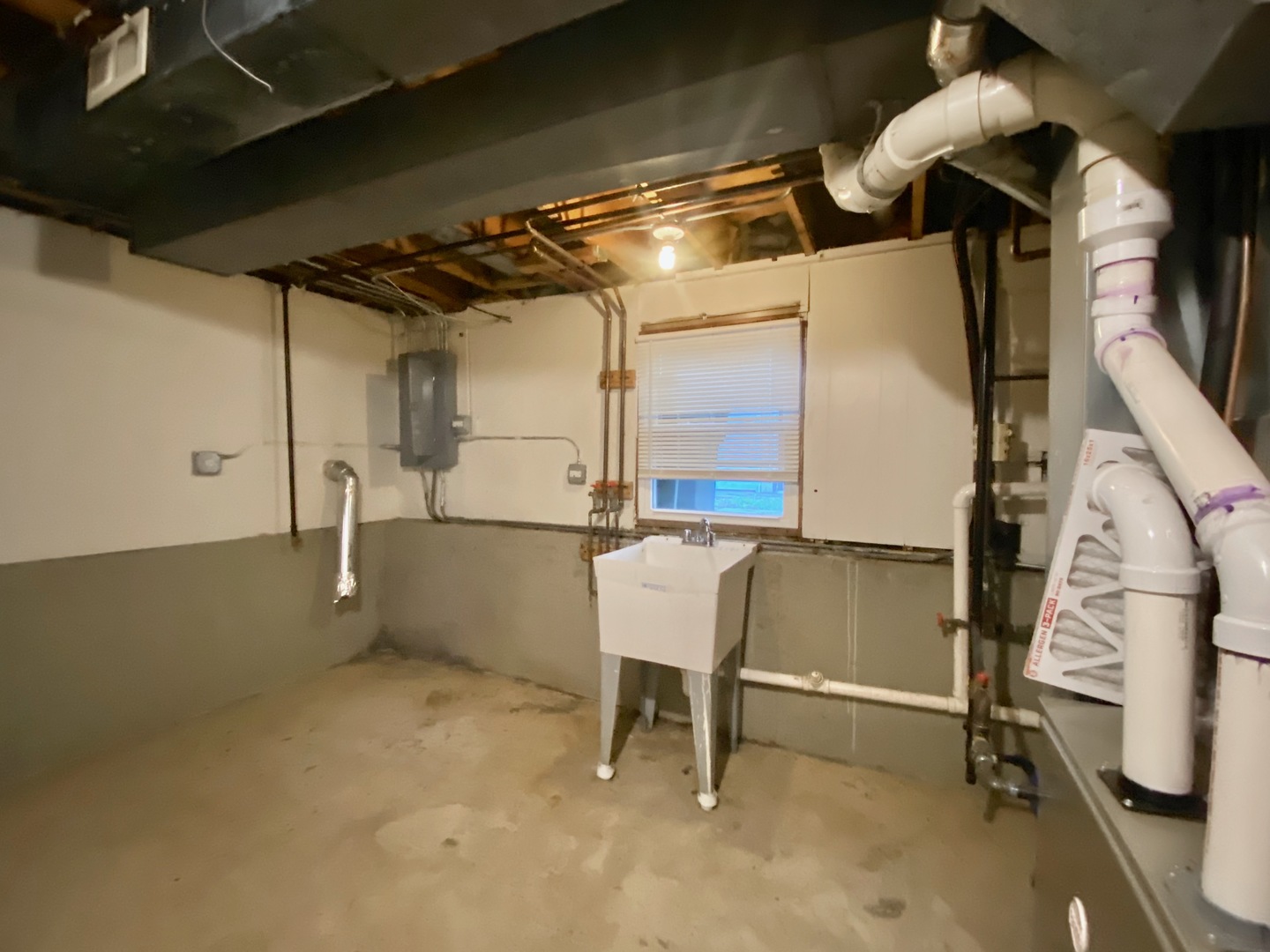 16428 Wabash Avenue Property Photo 24