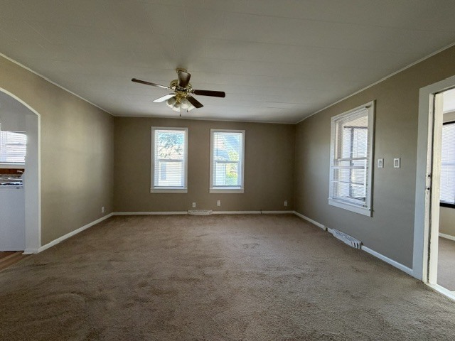 272 S Forest Avenue Property Photo 7