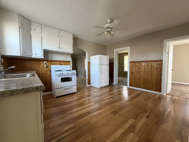 272 S Forest Avenue Property Photo 9
