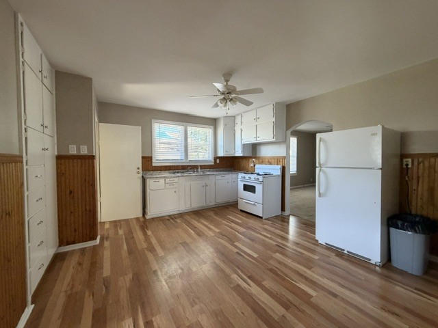 272 S Forest Avenue Property Photo 10