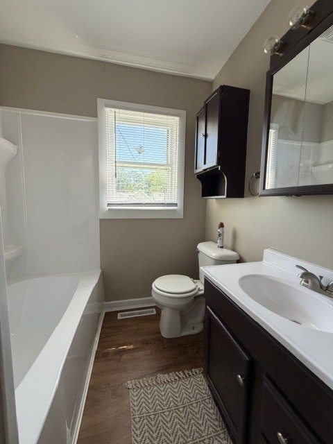 272 S Forest Avenue Property Photo 12