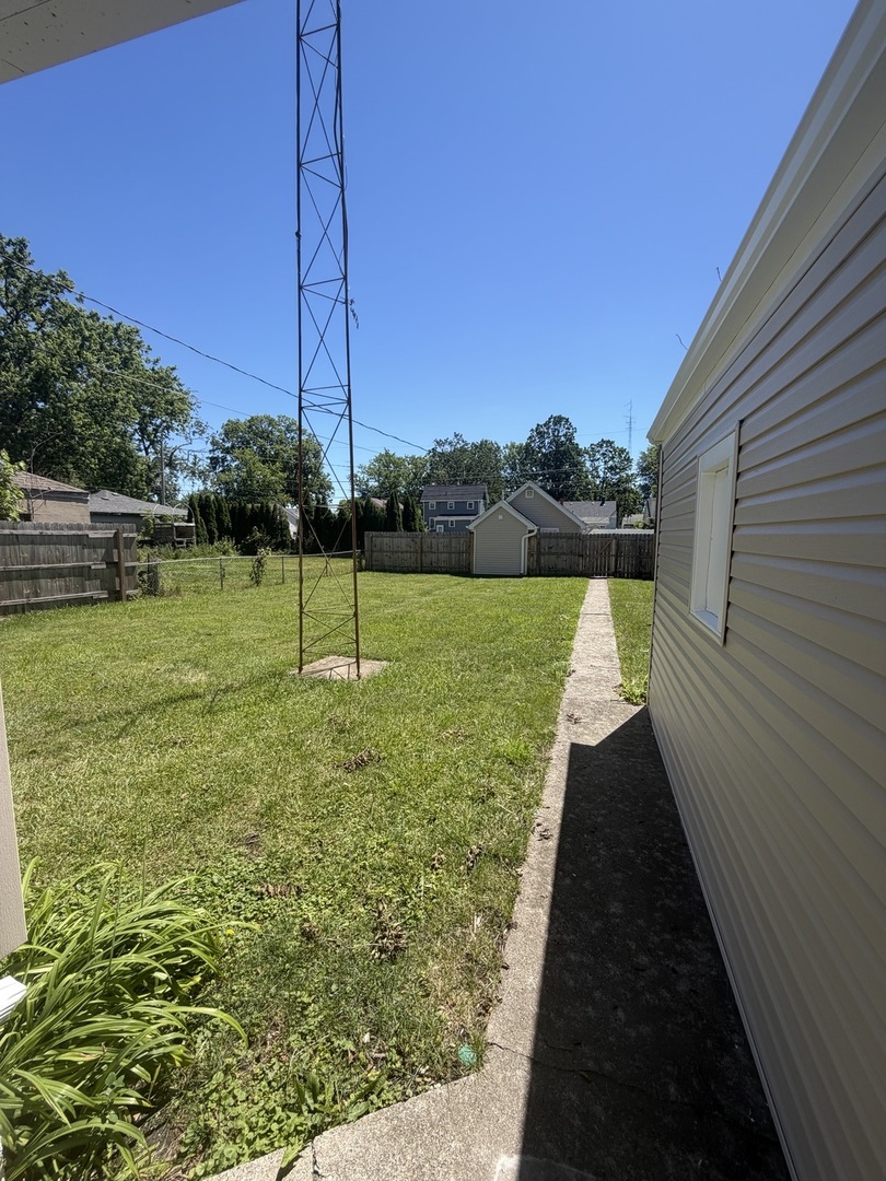 272 S Forest Avenue Property Photo 24