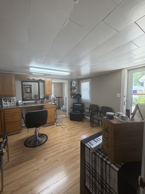 272 S Forest Avenue Property Photo 27