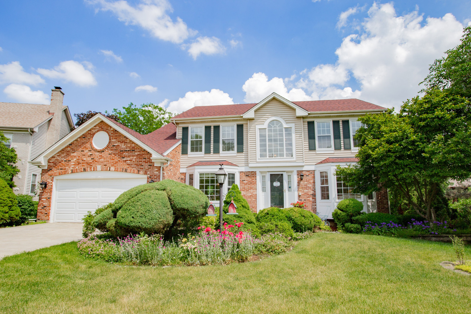 1438 Della Drive